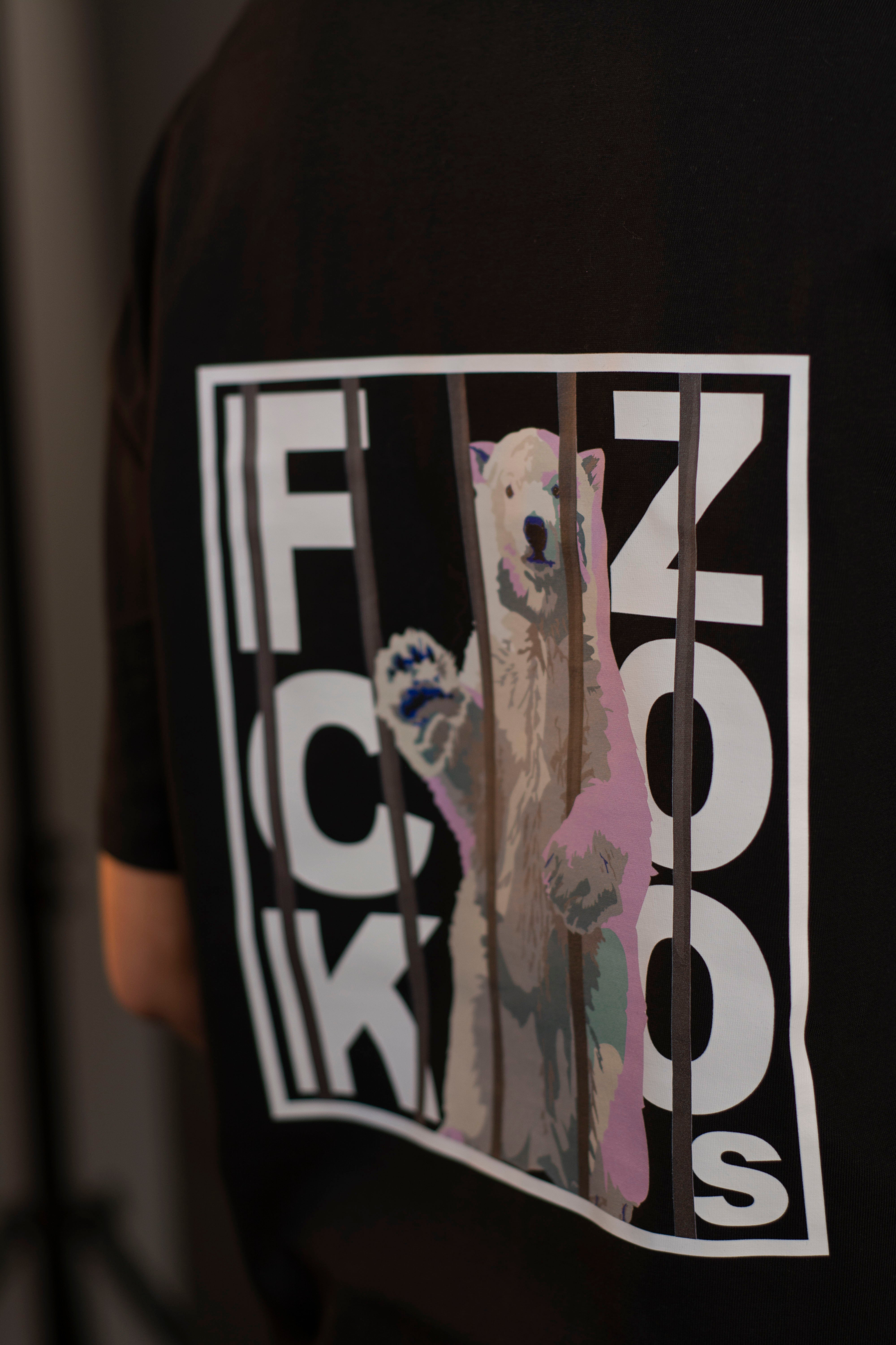 T-Shirt "FCK ZOOs" Eisbär