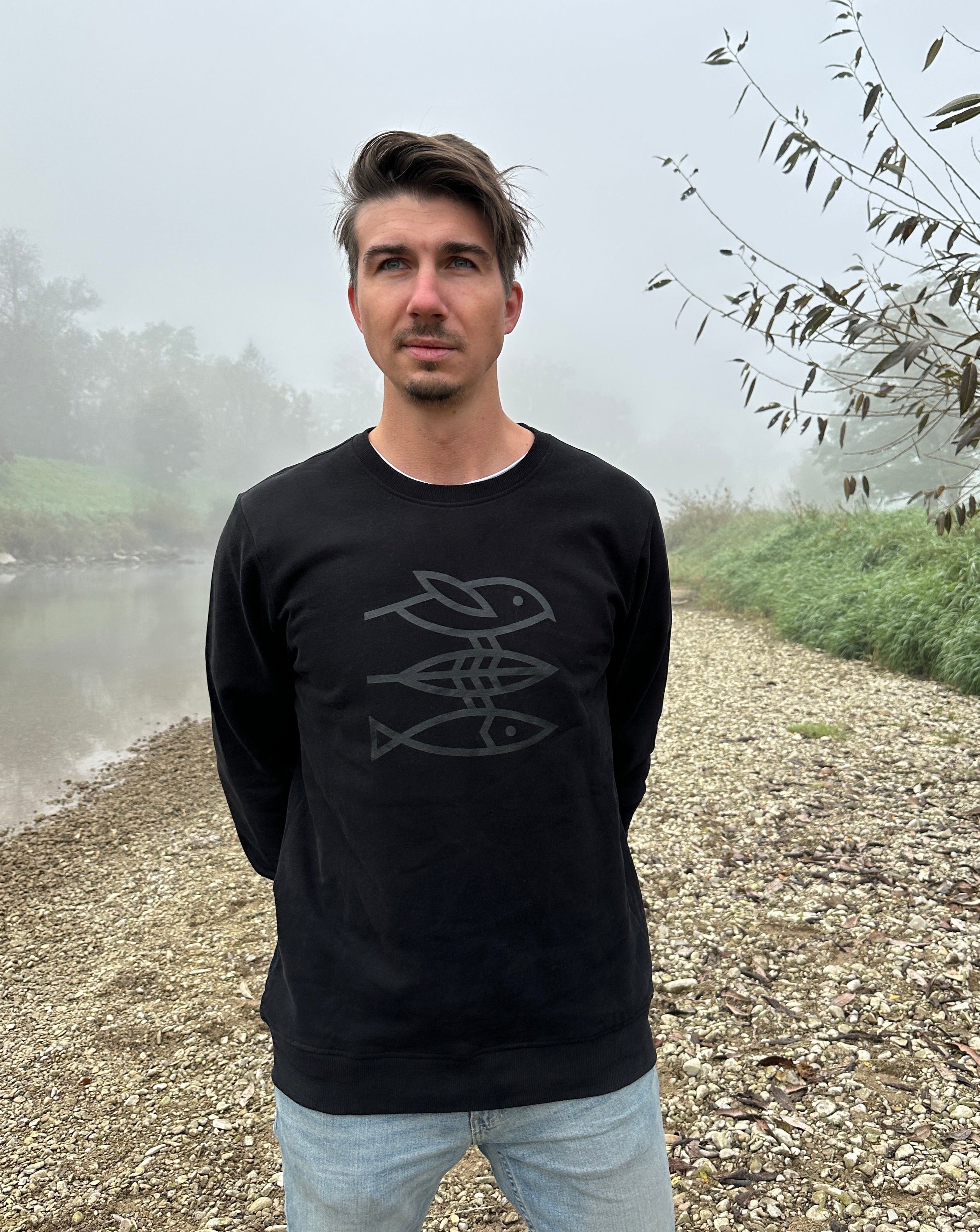 Unisex Sweatshirt "Mission Erde" black