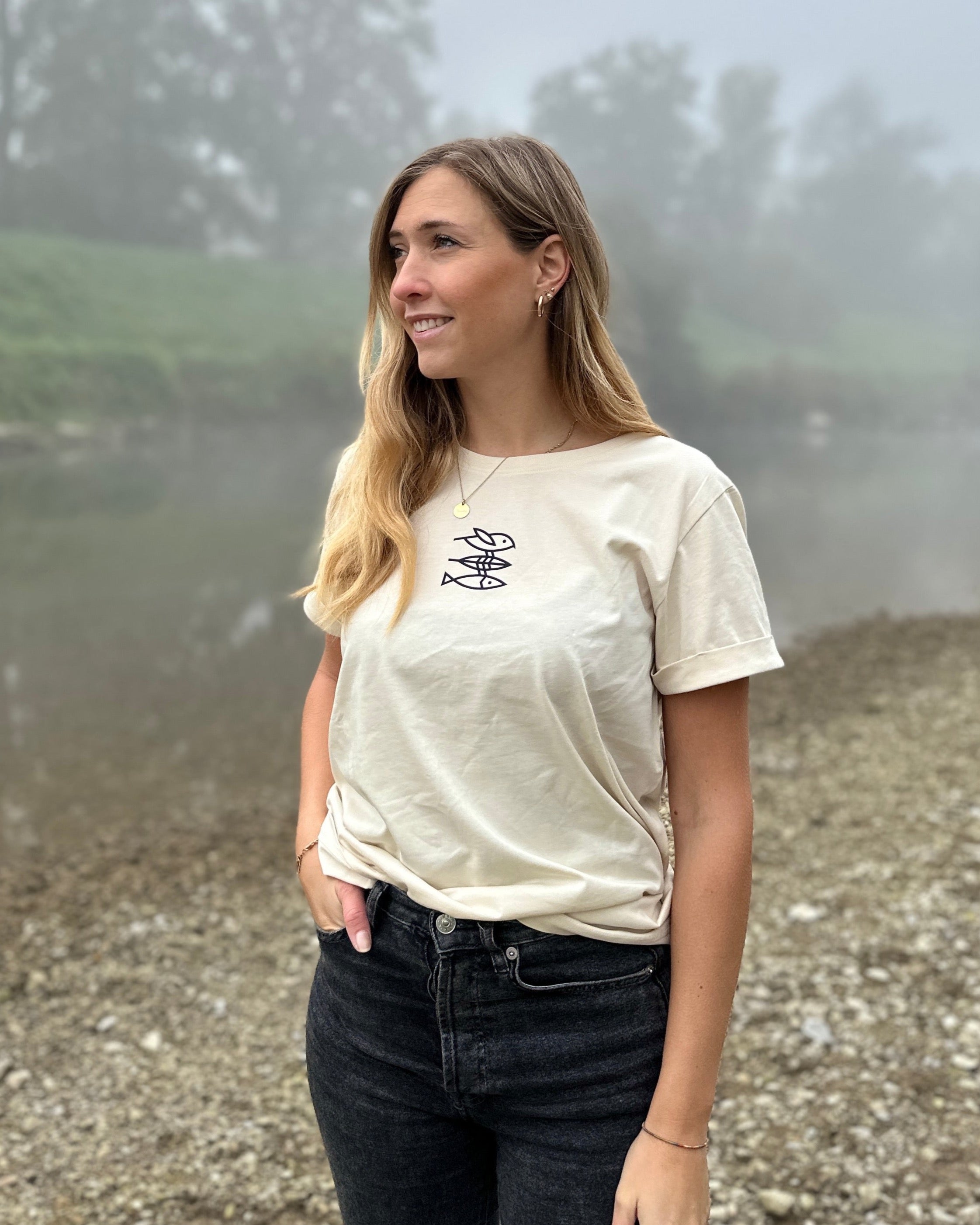 Mission Erde Women Shirt roundneck undyed