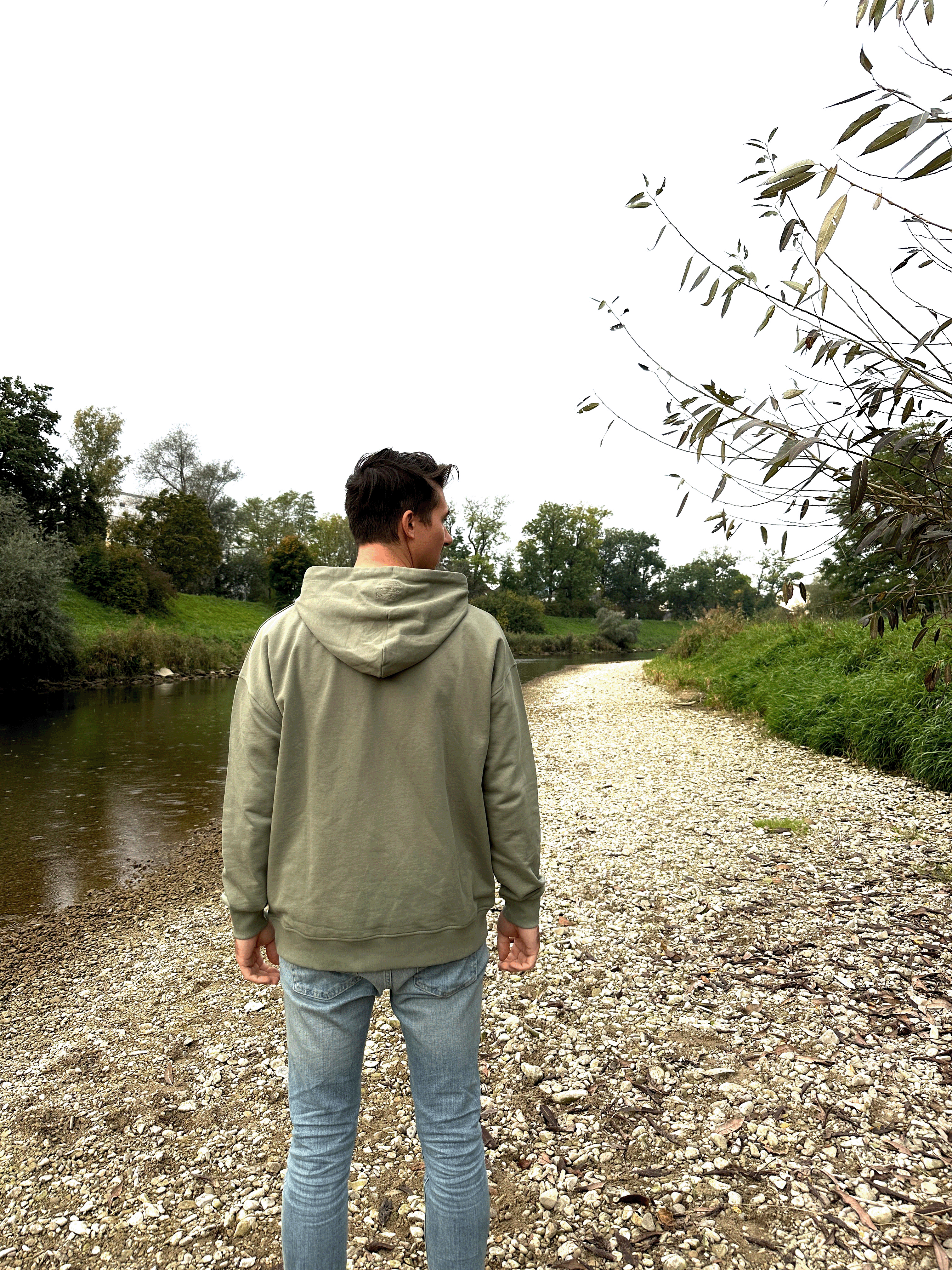 Unisex Hoodie "Mission Erde" oliv