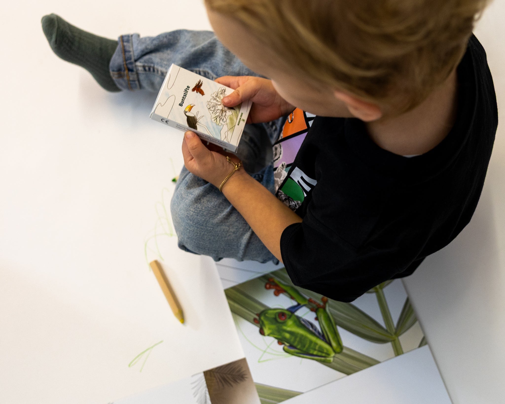 Bundle Malbuch + Buntstifte "Mission Erde 2.0"