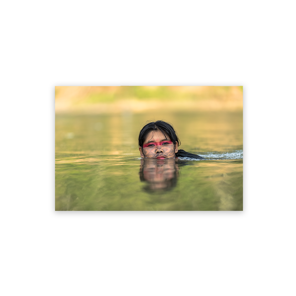 Kaxinawa Mädchen im Amazonas (Fine Art Print 30x45cm)