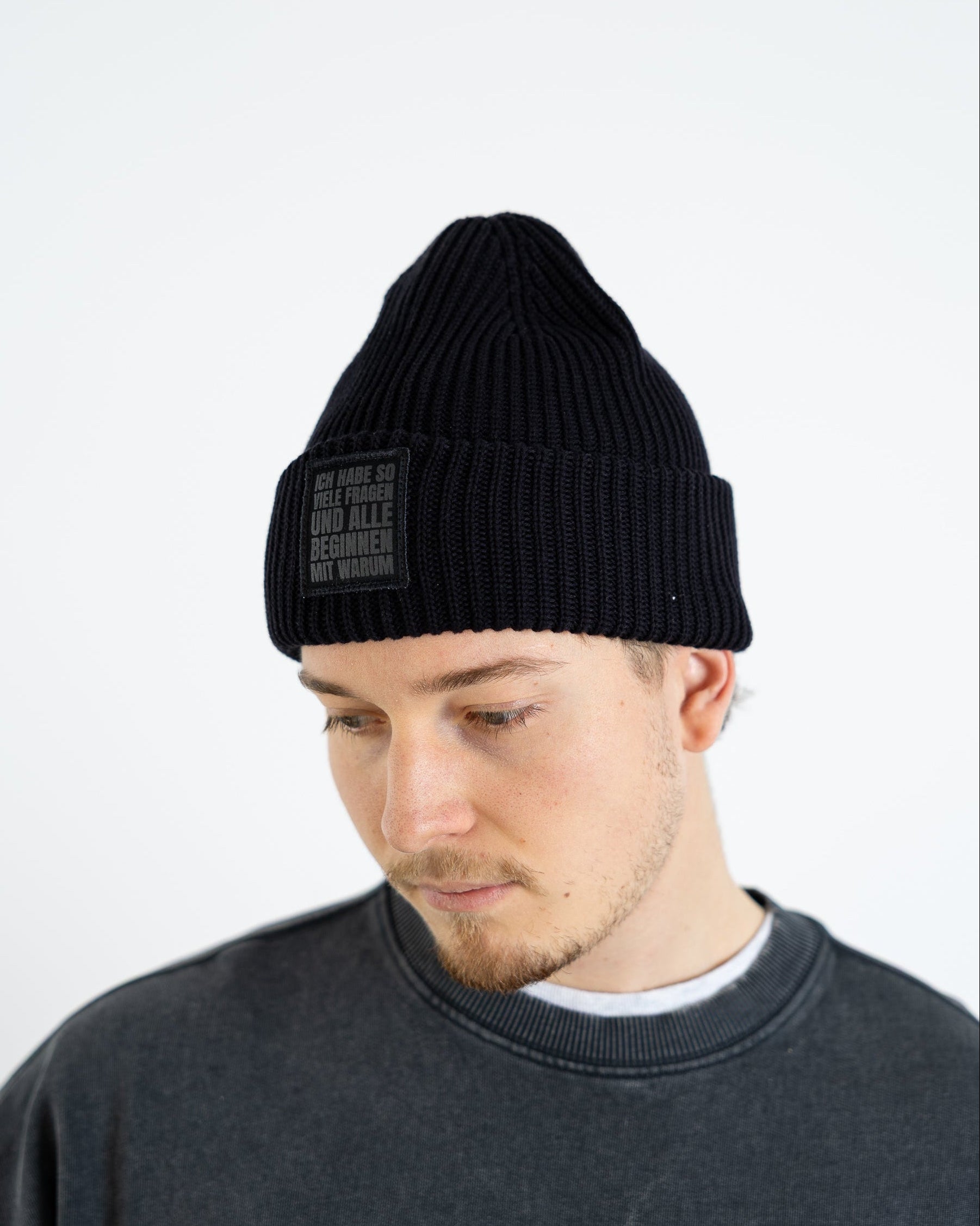 Beanie "Warum" heavy-rib black