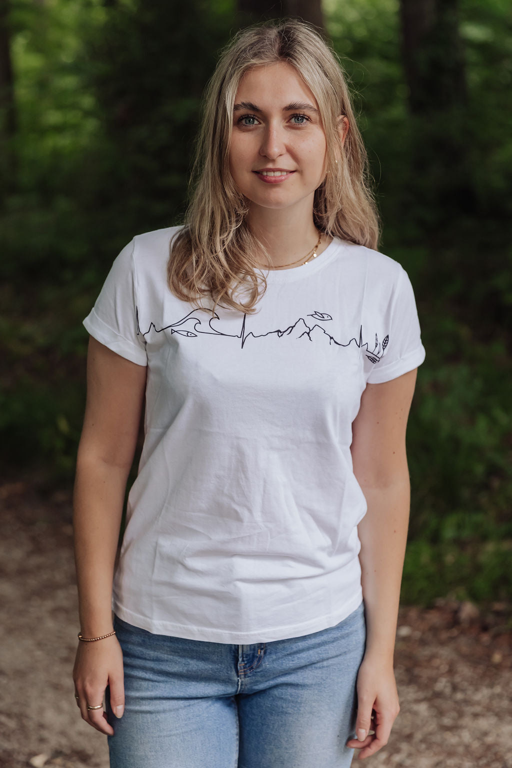 Mission Erde Design Women Shirt roundneck white