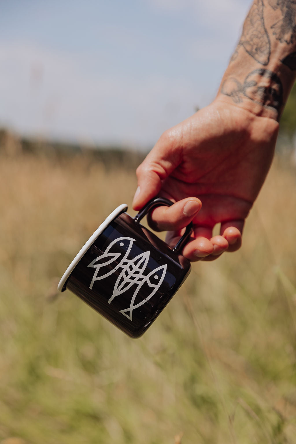 Emaille Tasse "Mission Erde"