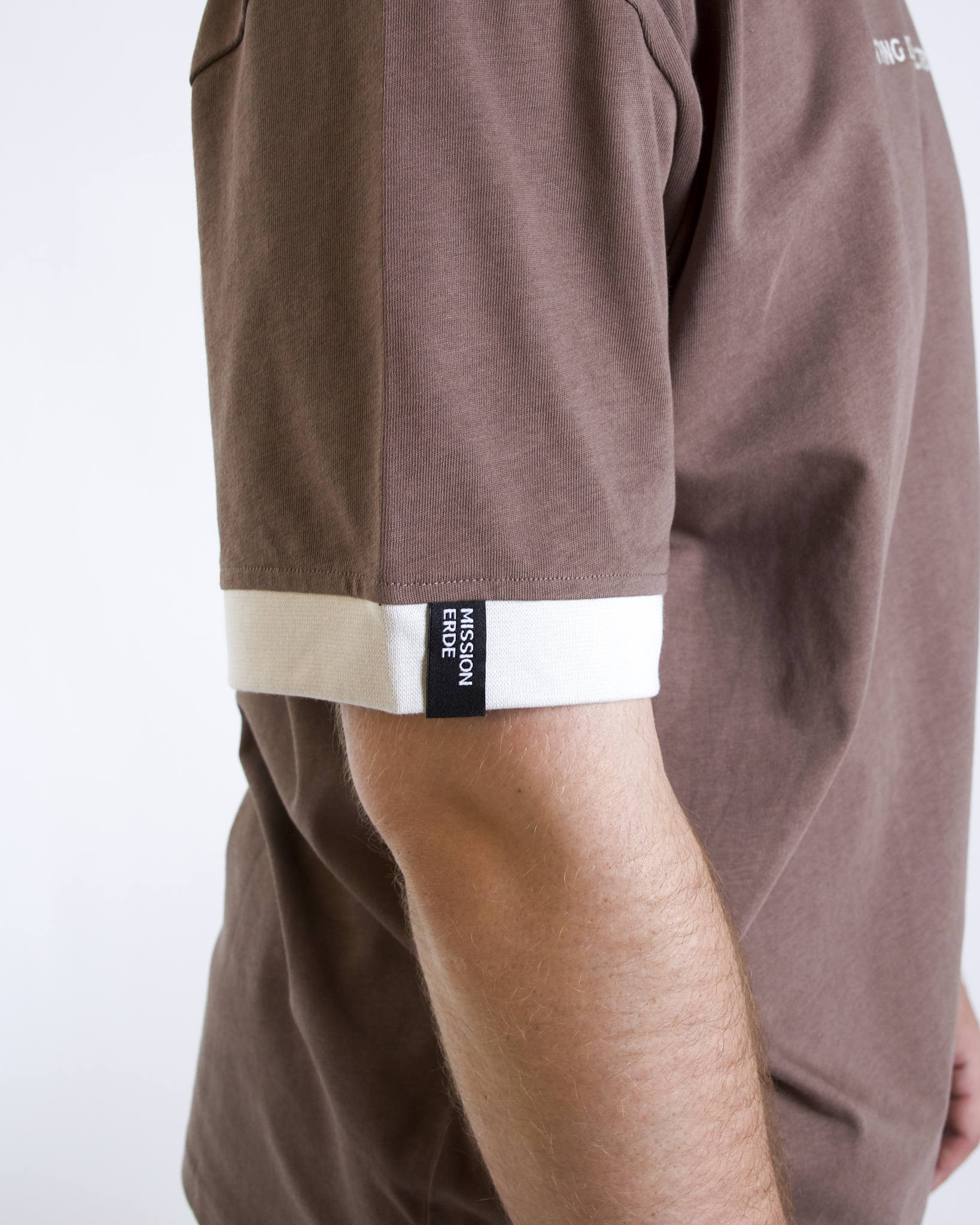 Unisex T-Shirt "Everything Is Connected"