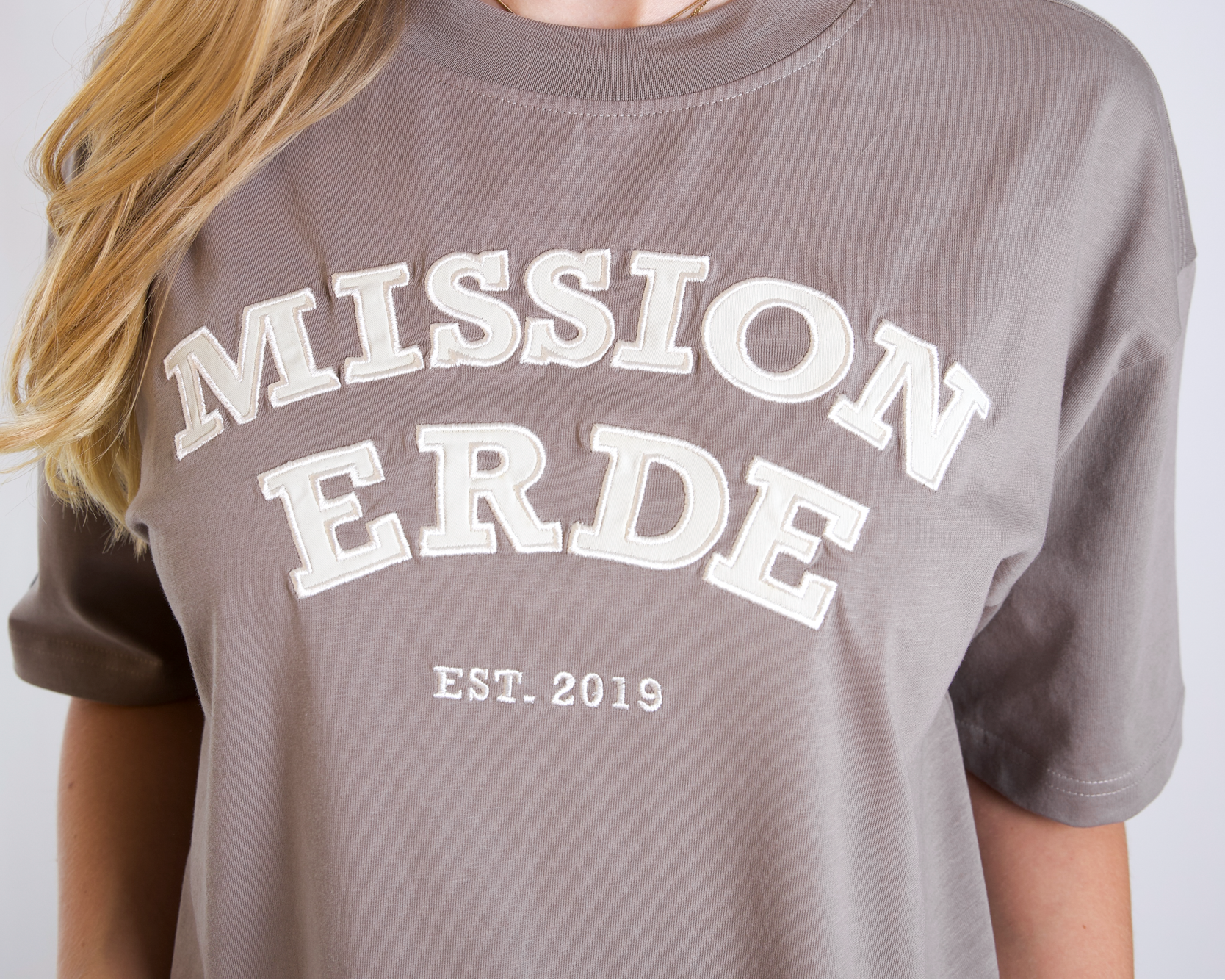 Unisex T-Shirt "Mission Erde est.2019"