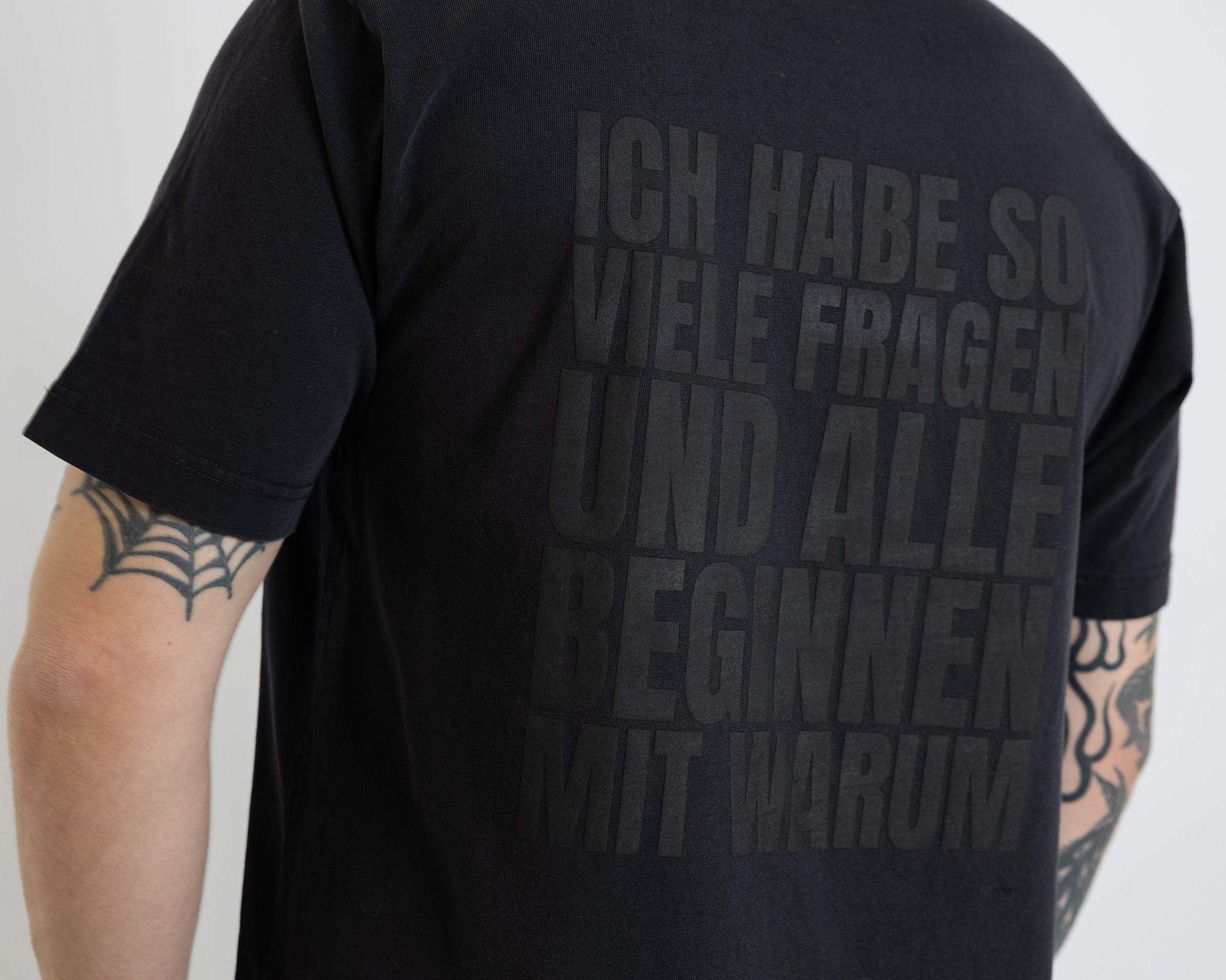 Oversize Unisex T-Shirt "Warum"